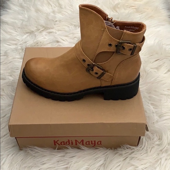 Tan and black moto boots - Picture 3 of 3